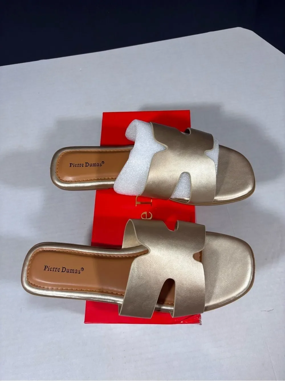 PIERRE DUMAS EMPRESS-29 SANDAL Gold Size 10 Slides NEW in Box